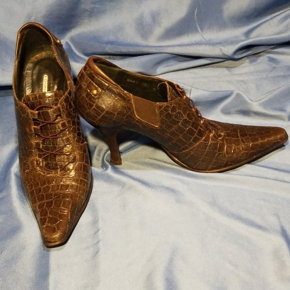 Donald Pluner Minya Booties